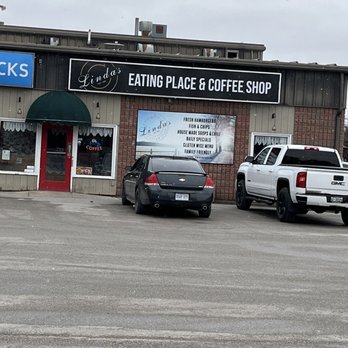 Linda's Eating Place - Outside area - Breakfast & Brunch Near Me - Midhurst, Ontario