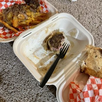 Steele Barrel BBQ Company - Couldn't eat the too greasy bun. - Food Trucks Near Me - Yelm, Washington