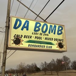 Bombardier Club - Great place to get a beer, friendly atmosphere