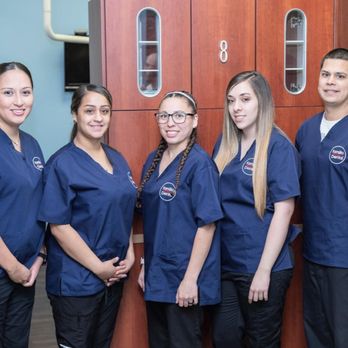 Familia Dental - Dental Assistants - General Dentistry Near Me - Champaign, Illinois Familia Dental - Dental Assistants - General Dentistry Near Me - Champaign, Illinois