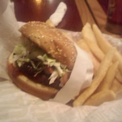 Red Robin Gourmet Burgers and Brews