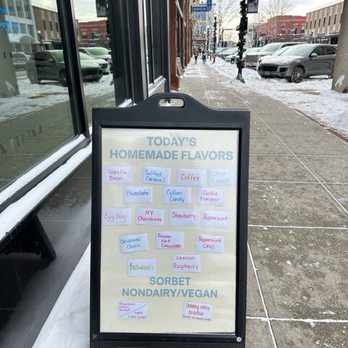 Silver Lining Creamery - Ice Cream & Frozen Yogurt Near Me - Fargo, North Dakota
