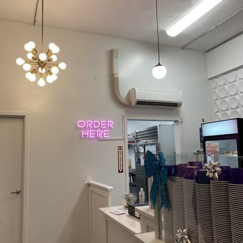 Remixx Ice Cream + Cereal Bar - Ice Cream & Frozen Yogurt Near Me - Cleveland, Ohio Remixx Ice Cream + Cereal Bar - Ice Cream & Frozen Yogurt Near Me - Cleveland, Ohio