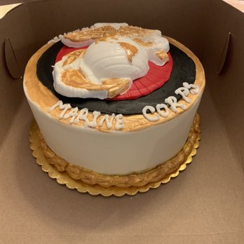 Allie Bakes Cakes - Cupcakes Near Me