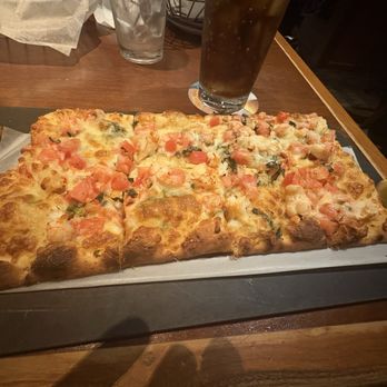 Red Lobster - Lobster Flatbread ate half at dinner and the other half for snack later that evening - Seafood Near Me - Tigard, Oregon