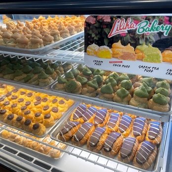 Liliha Bakery - Case of delights! - Bakeries Near Me - Pearl City, Hawaii Liliha Bakery - Case of delights! - Bakeries Near Me - Pearl City, Hawaii