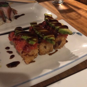 Isana - Spicy tuna rice cakes - Sushi Bars Near Me - Kihei, Hawaii