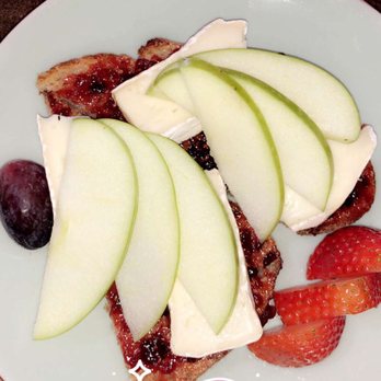 Inner Circle Cafe - Brie Toast - Coffee & Tea Near Me - Scottsdale, Arizona