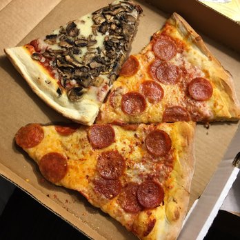 Oz Pizza - Mushroom & Pepperoni pizzas - VN - Pizza Near Me - San Francisco, California