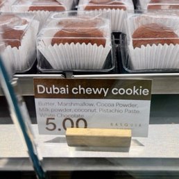 No kataifi or tahini...doesn't even taste like Dubai chocolate