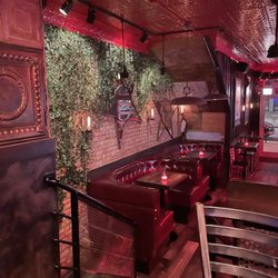 Star Bar Chicago - Lounge area
