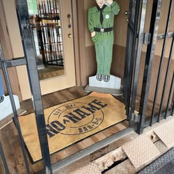 No Name Bar-B-Q - Entrance