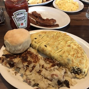 Rusty Pelican Cafe - Desserts Near Me - Mill Creek, Washington