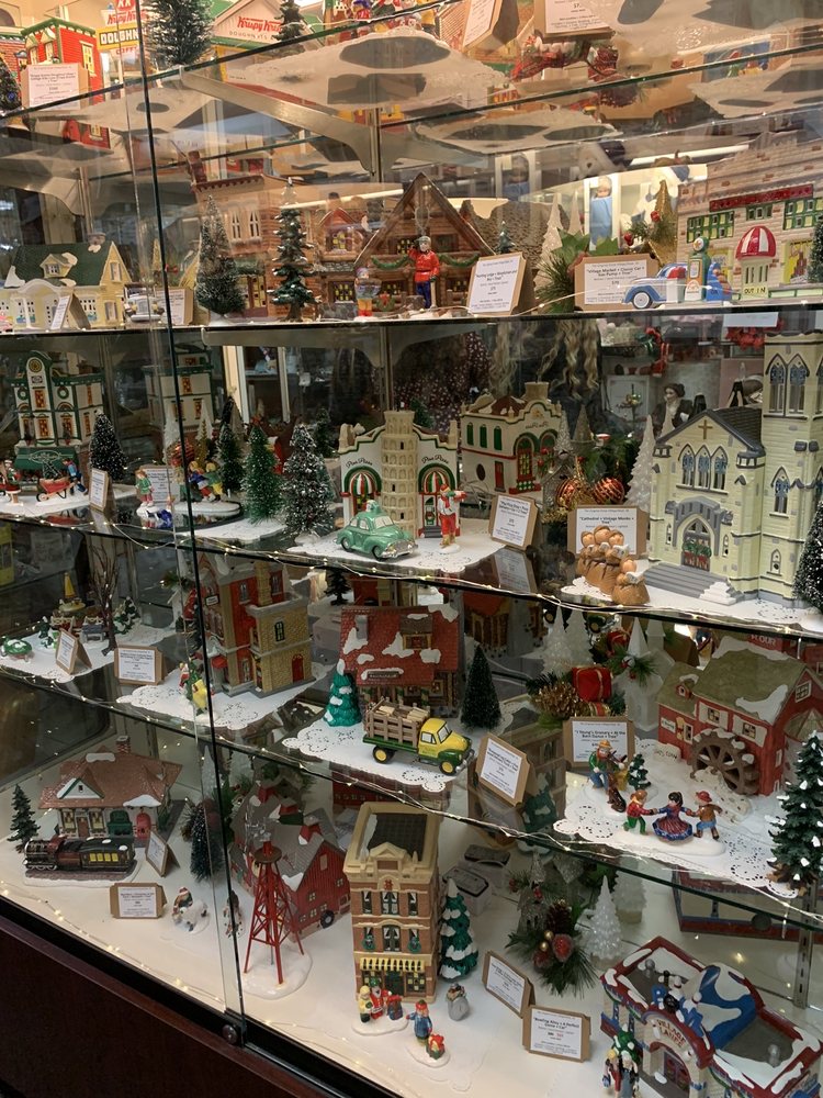 ANTIQUE WORLD MALL AND THE ANNEX Updated September 2024 40 Photos