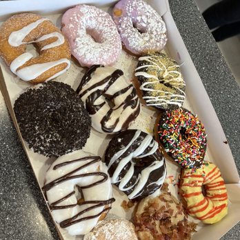 Duck Donuts - Party box and duck box - Donuts Near Me - Williamsburg, Virginia