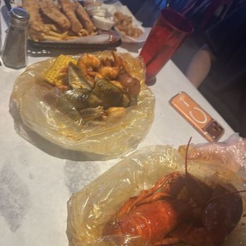 Cap’t Loui Henderson - seafood boil lobster - Seafood Near Me - Las Vegas, Nevada Cap’t Loui Henderson - seafood boil lobster - Seafood Near Me - Las Vegas, Nevada