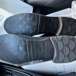 Shoe Cobbler