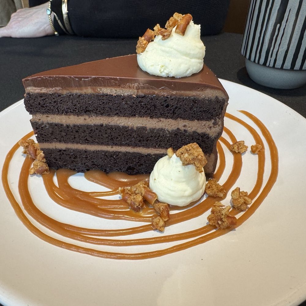 Etc Restaurant - Chocolate cake - New American Near Me - Nashville, Tennessee Etc Restaurant - Chocolate cake - New American Near Me - Nashville, Tennessee
