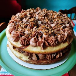 T L C's Cakes And Cupcakes
