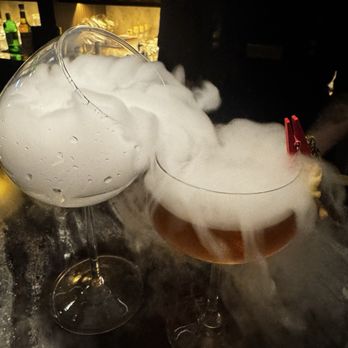 Quinary - Cocktail Bars Near Me - Hong Kong, HK