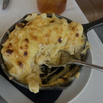 Sophie's Bar - Mac n Cheese - Cocktail Bars Near Me - Dublin, D