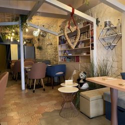 Chez Ajia