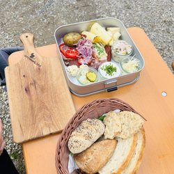 Schneetal-Alm - Wenn das nicht mal die beste Brotzeit ist...