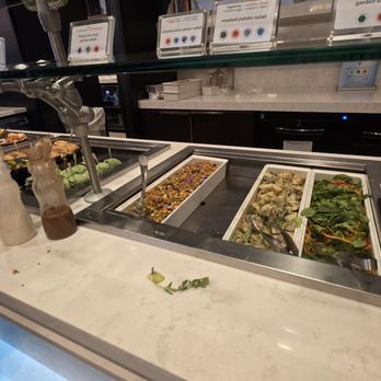 Delta Sky Club Gate A18 - Airport Lounges Near Me - Boston, Massachusetts