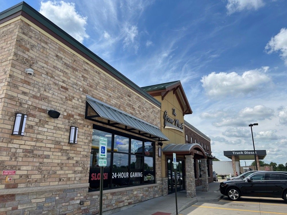 THE GROVE MART Updated September 2024 395 Higgins Rd, Gilberts