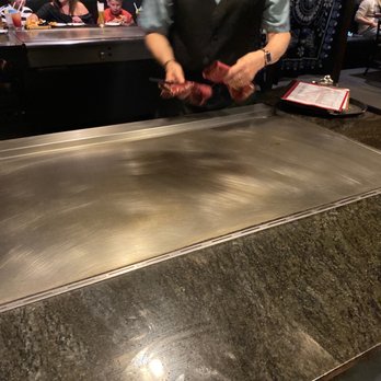 Edoko Japanese Steak House - The plate is heating and we gonna eat an excellent meal! La plaque chauffe et nous allons manger un excellant repas ! - Japanese Near Me - Ottawa, Ontario Edoko Japanese Steak House - The plate is heating and we gonna eat an excellent meal! La plaque chauffe et nous allons manger un excellant repas ! - Japanese Near Me - Ottawa, Ontario