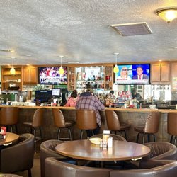 Bedford Trails Golf Course - Bar area