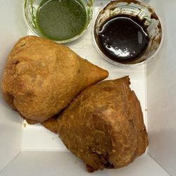 Curry Up Now Food Truck - Samosas