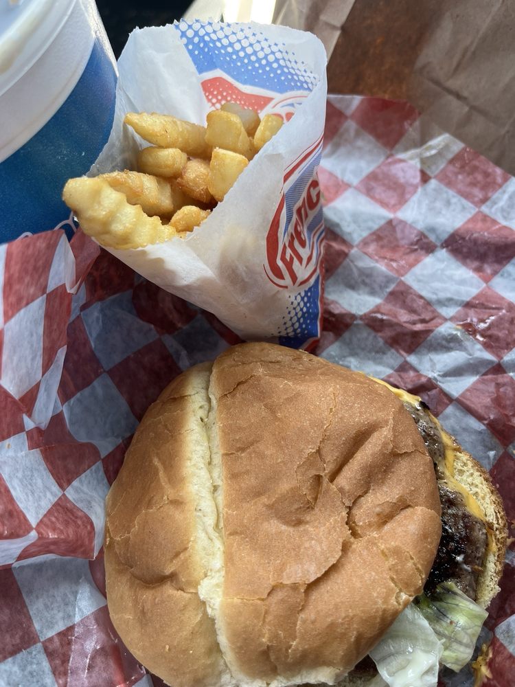 Norman McDonald's Country Drive-In Logo