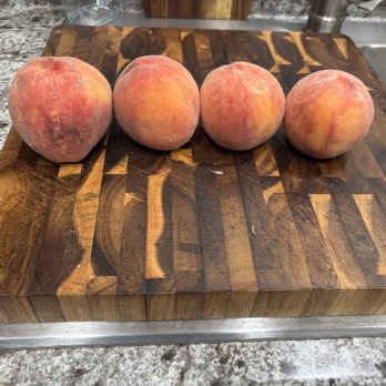 Produce Gal - Colorado peaches - Farmers Market Near Me - Bethany, Oklahoma Produce Gal - Colorado peaches - Farmers Market Near Me - Bethany, Oklahoma