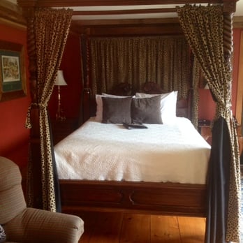 Three Chimneys Inn - Hotels Near Me - Durham, New Hampshire Three Chimneys Inn - Hotels Near Me - Durham, New Hampshire