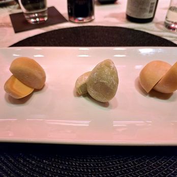 Baru - Mango and green tea mochi - just OK - Sushi Bars Near Me - Cincinnati, Ohio