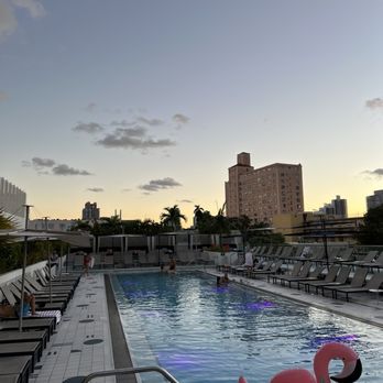 Moxy Miami South Beach - Hotels Near Me - Miami Beach, Florida