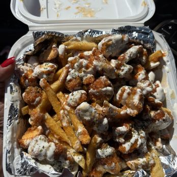 Wings & Pot - Loaded fries - Chicken Wings Near Me - Los Angeles, California Wings & Pot - Loaded fries - Chicken Wings Near Me - Los Angeles, California