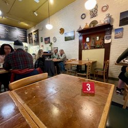 Amanouz Cafe - Inside