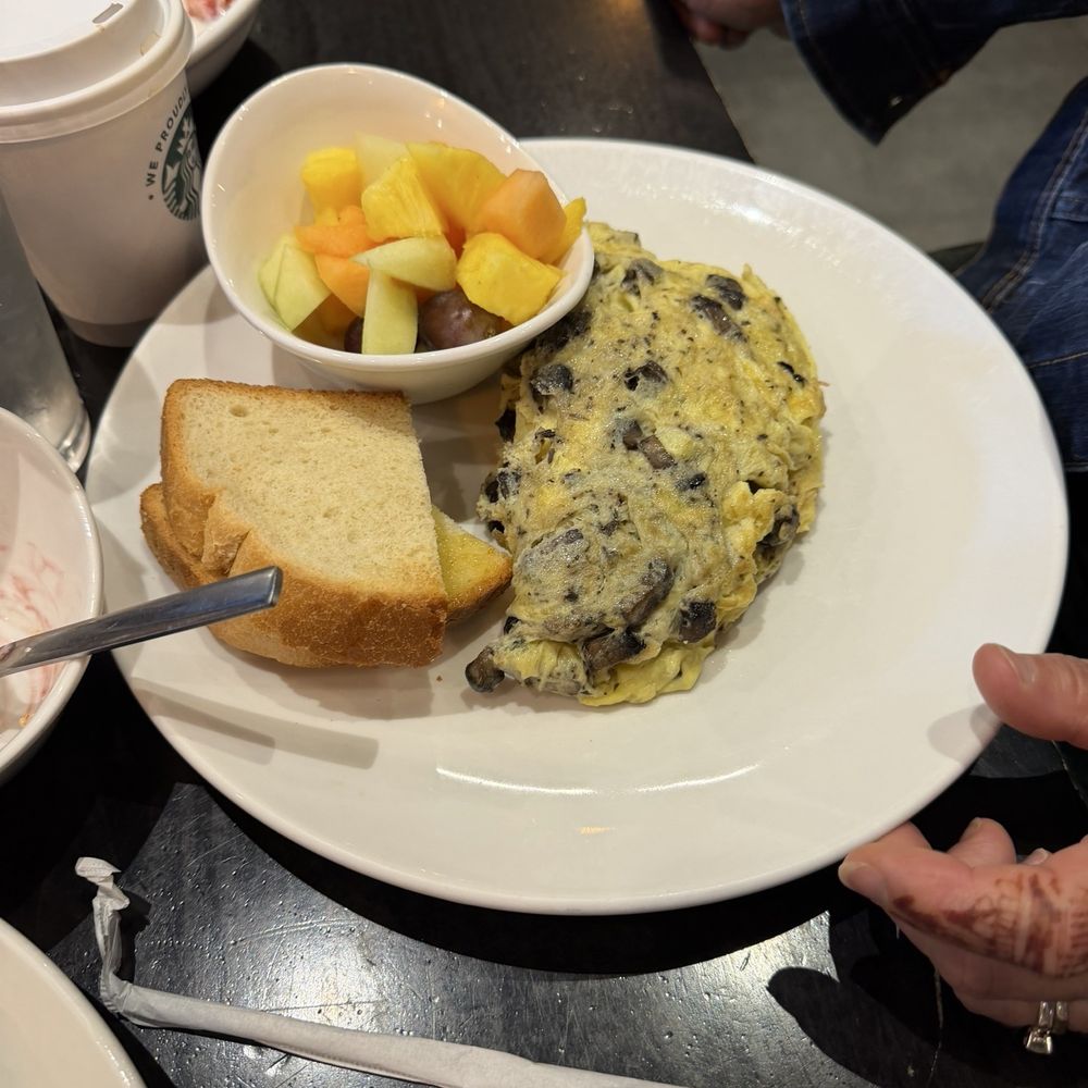 The Hudson Cafe - Portobello mushroom omelette - Breakfast & Brunch Near Me - Detroit, Michigan The Hudson Cafe - Portobello mushroom omelette - Breakfast & Brunch Near Me - Detroit, Michigan