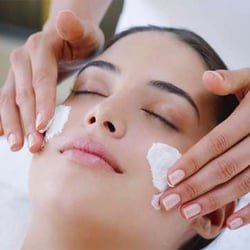 Sonu Beauty Parlor - Facial