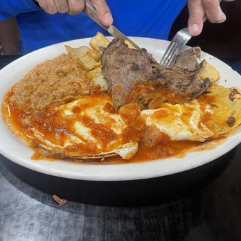El Gran Tapatio Mexican Grill - Bistek plate Wednesday special. - Mexican Near Me - San Antonio, Texas El Gran Tapatio Mexican Grill - Bistek plate Wednesday special. - Mexican Near Me - San Antonio, Texas