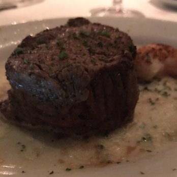 Ruth's Chris Steak House - Petite Filet - Steakhouses Near Me - Cincinnati, Ohio Ruth's Chris Steak House - Petite Filet - Steakhouses Near Me - Cincinnati, Ohio