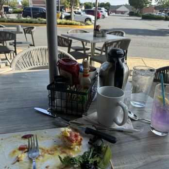First Watch - Smoked Salmon Eggs Benedict - American Near Me - Chantilly, Virginia