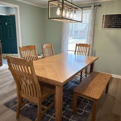 Cozy Oak Furniture