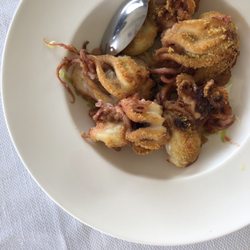 Lo Scoglio da Vito - Pólipo (lightly breaded and baked octopus)