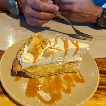 Monkeypod Kitchen - Banana Cream Pie - New American Near Me - Lahaina, Hawaii