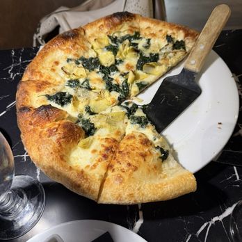 Lexie's Bistro - Spinach pizza - Italian Near Me - Henderson, Nevada Lexie's Bistro - Spinach pizza - Italian Near Me - Henderson, Nevada