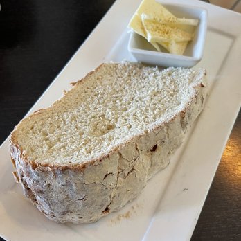 Oyo - Complimentary bread and butter - delicious - Latin American Near Me - Pleasanton, California Oyo - Complimentary bread and butter - delicious - Latin American Near Me - Pleasanton, California