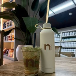 Cookie Butter Matcha & their new Nourbar Signature Flask!